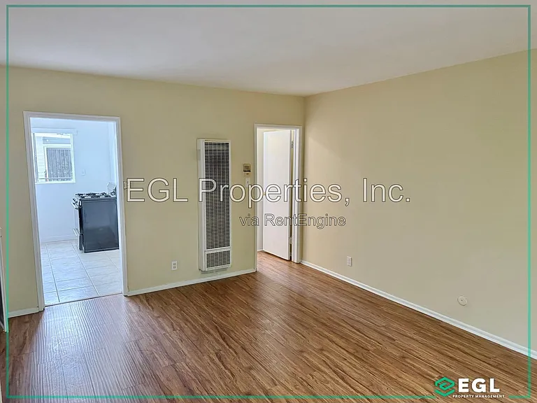 1211 N New Hampshire Ave #3 — Photo 3