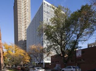 707 W Waveland Ave, Chicago, IL 60613