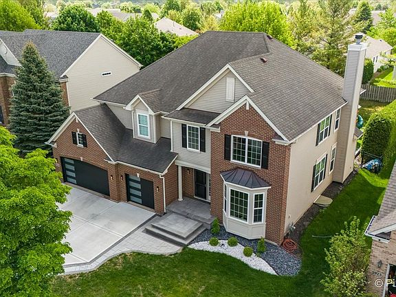 3rd image of 5919 Chatham Dr