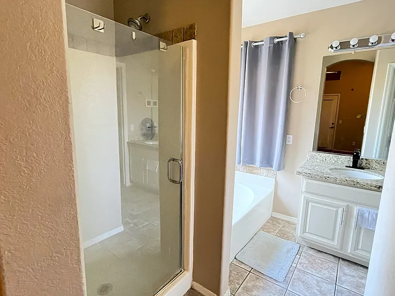 Full Bathroom #1 in Master Bedroom