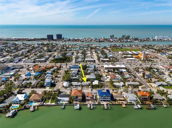 8050 Boca Ciega Dr, Saint Pete Beach, FL 33706