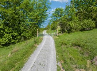 40 Hackett Valley Rd, Hickman, TN 38567