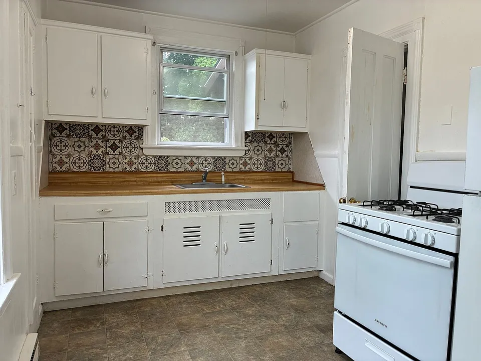 51 Griswold St - Blue Pod