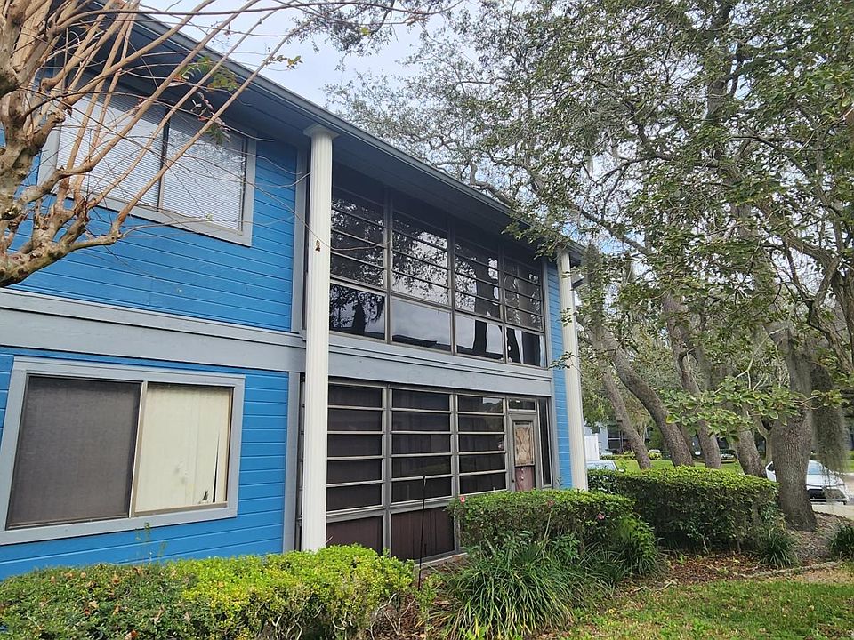 1st image of 2388 Oak Park Way
