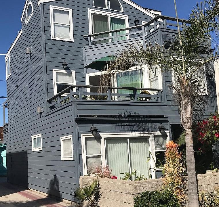 1st image of 720 Vanitie Ct
