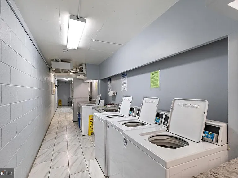 2030 N Adams St #303 — Photo 35