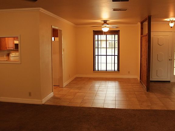 3rd image of 104 Forest Creek Dr