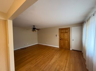 8549 Grand Ave APT 3E, River Grove, IL 60171