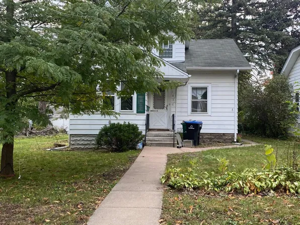 1836 Carl St, Lauderdale, MN 55113