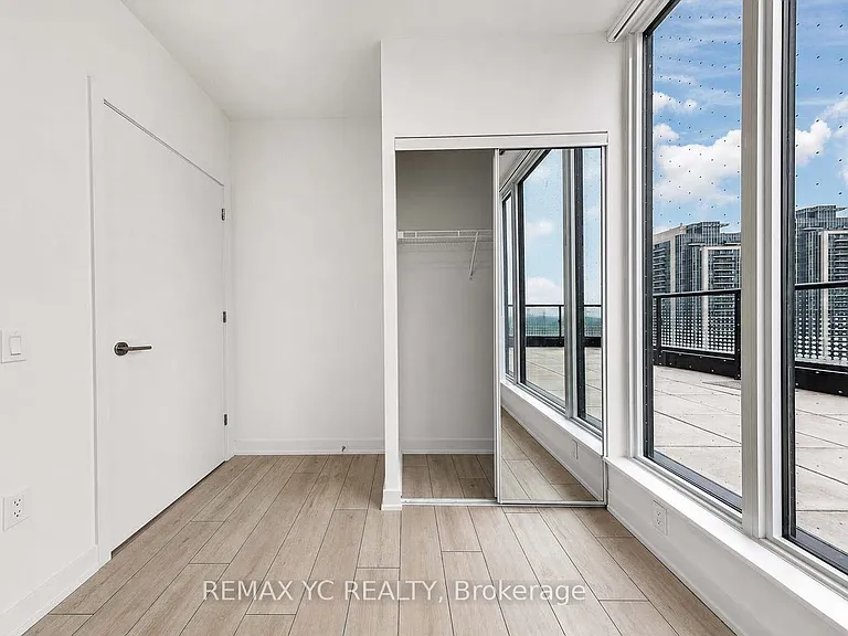 5858 Yonge St #1022 — Photo 24