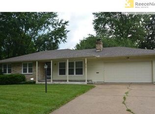 812 N Pawnee Ave, Independence, MO 64056