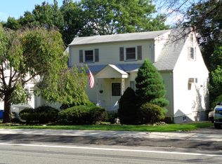 525 Goffle Hill Rd, Hawthorne, NJ 07506