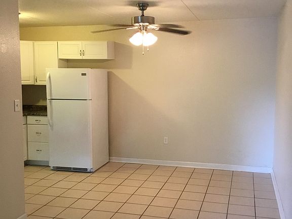 4th image of 915 S Seminole Dr APT 41