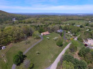 3581 Lake Ridge Rd, Pulaski, VA 24301