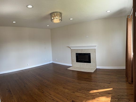 5th image of 5327 Coco Palm Dr