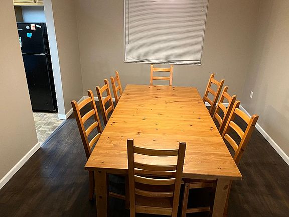 3rd image of 8340 Garnet Dr