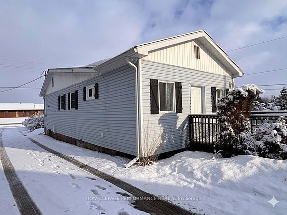 2nd image of 2082 Sandy Hill Rd