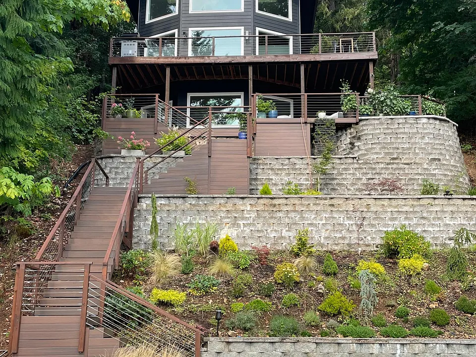 1701 Summit Lake Shore Rd NW