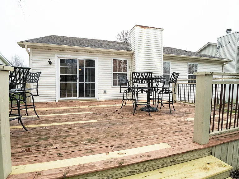 405 Galway Dr — Photo 59
