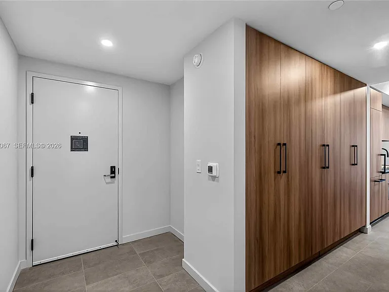 121 NE 5th St #712B — Photo 6