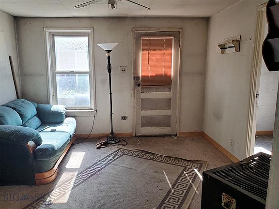 3rd image of 227 1/2 S 2nd St