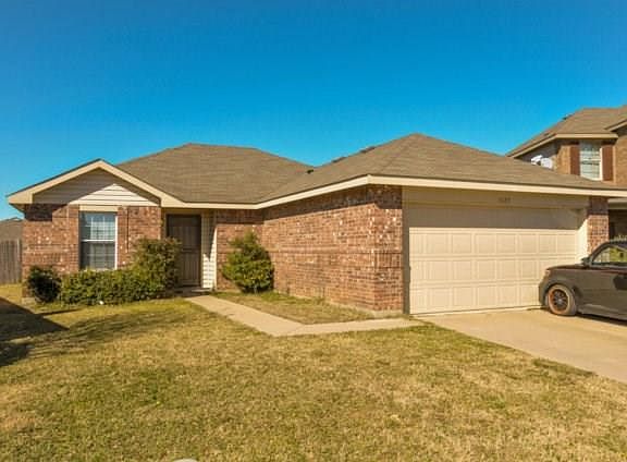 3rd image of 1625 Kings Glen Ln