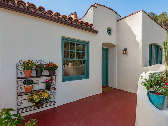 05-Front Porch