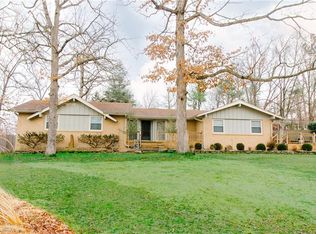 9222 Grimes Dr, Rogers, AR 72756