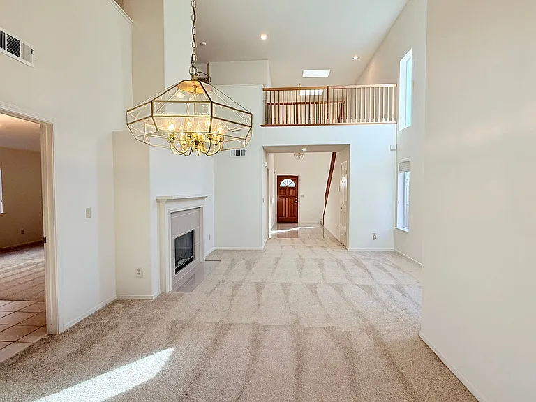 1126 Vista Pointe Cir — Photo 12