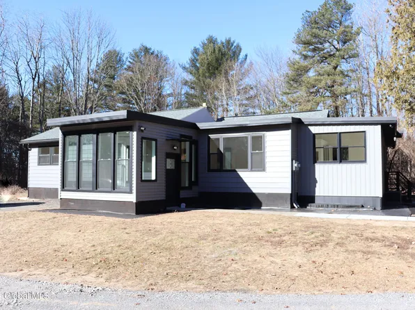5692 E Old State Road, Guilderland, NY 12303