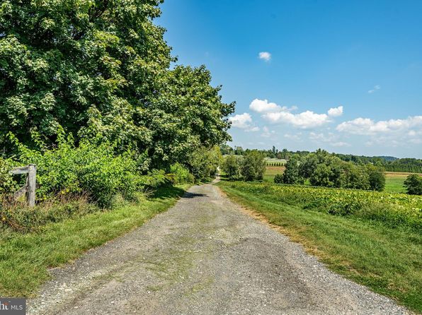 301 High Point Rd, Cochranville, PA 19330