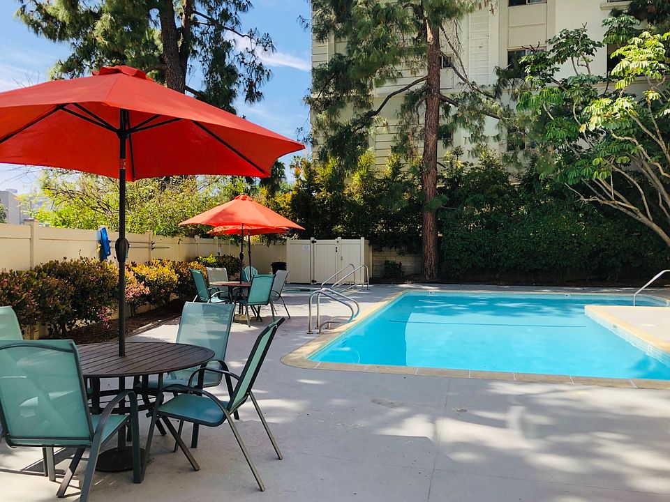 1st image of 11138 Aqua Vista St APT 24