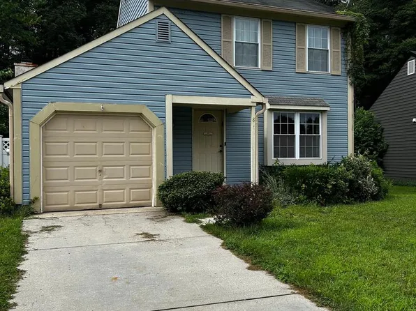 8 Acorn Ct, Sicklerville, NJ 08081