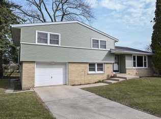 1110 Harmony DRIVE, Racine, WI 53402