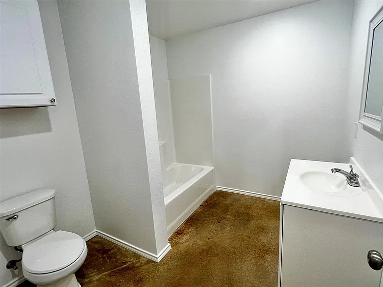 618 Thomas St #A — Photo 8