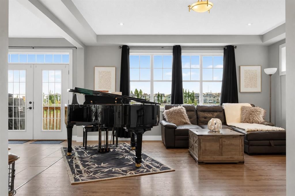 129 W Windford Park SW, Airdrie, AB - View 3