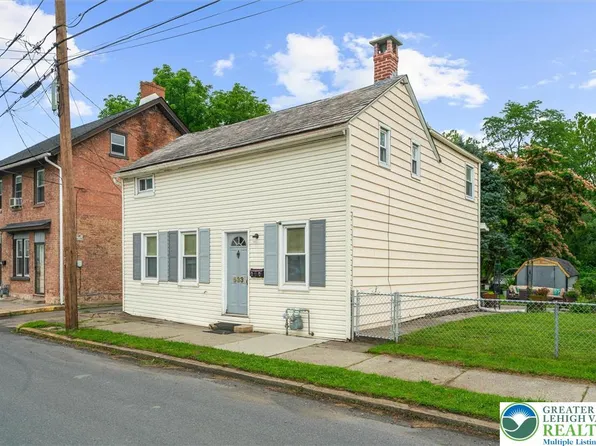 533 Main St, Freemansburg, PA 18017