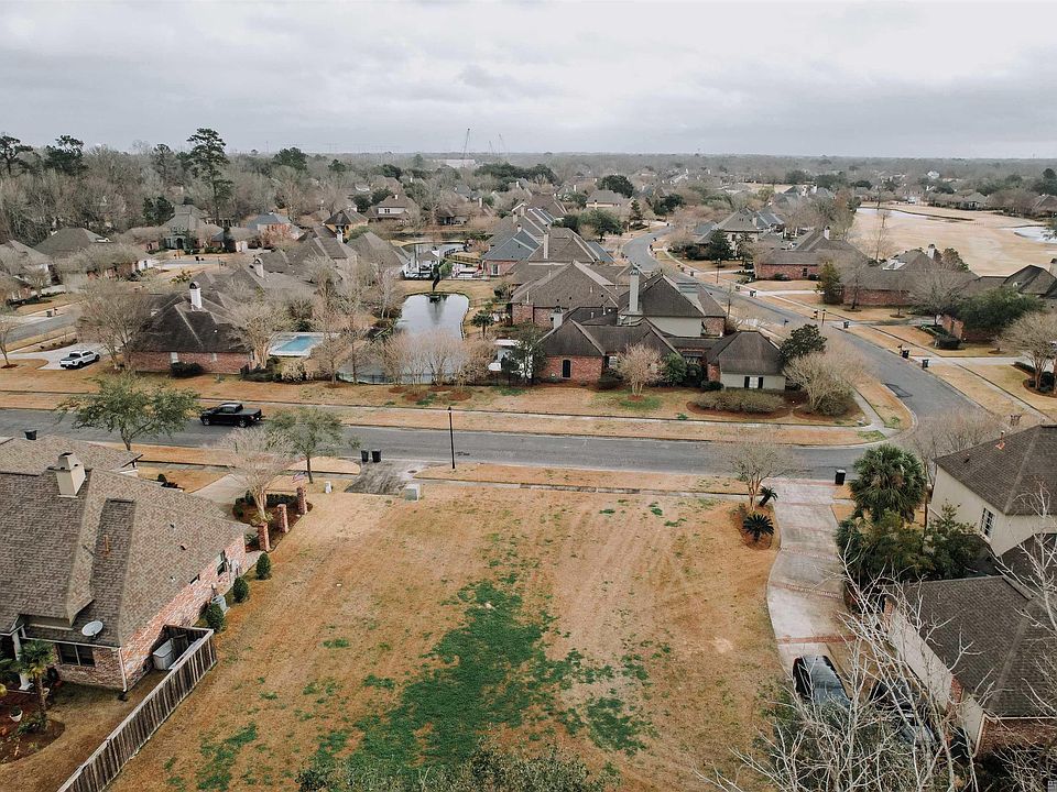 2nd image of 18936 Spyglass Hill Dr