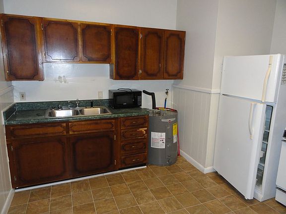 2nd image of 610 E Bolton St