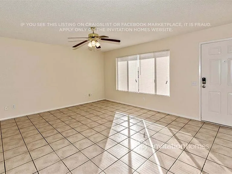 6002 W Roanoke Ave — Photo 2