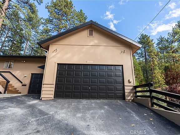 3rd image of 25220 Rim Rock Rd