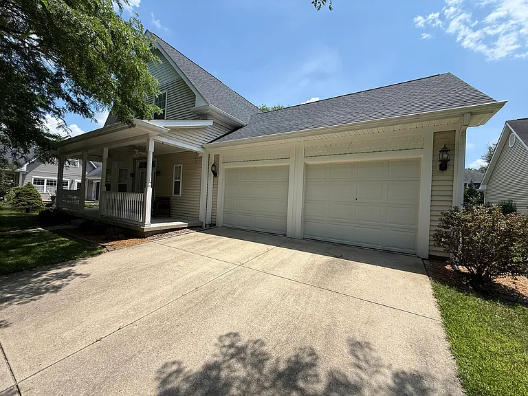 1365 Honey Locust Ct — Photo 3