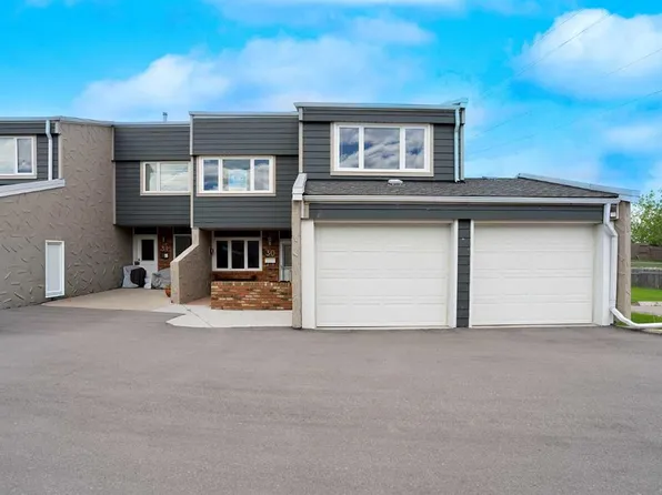 228 E Theodore Pl NW #30, Calgary, AB T2K 5S1