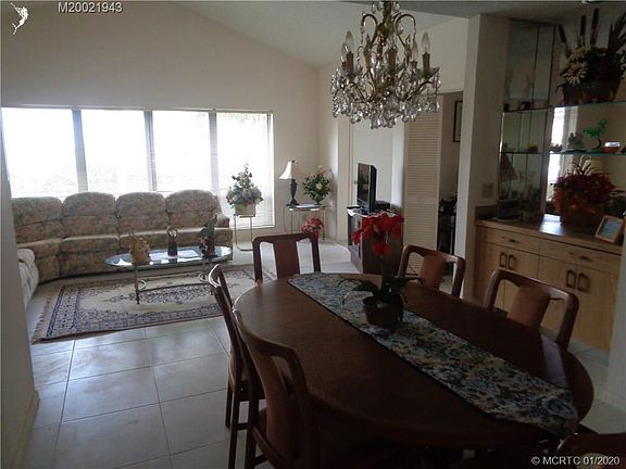 3rd image of 3804 SW Osprey Creek Way