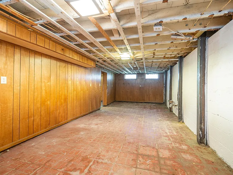 1193 Carolyn Ave — Photo 13