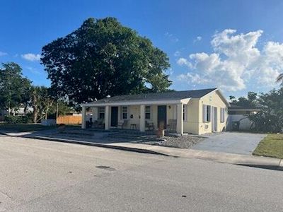 1202 S M Street, Lake Worth, FL, 33460