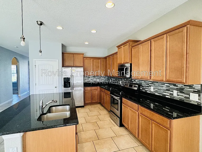 3221 Olivia Breeze Dr — Photo 5