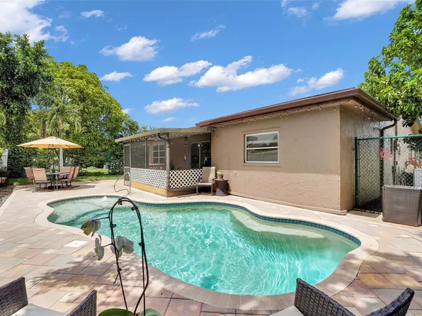 8107 NW 93rd Terrace, Tamarac, FL 33321