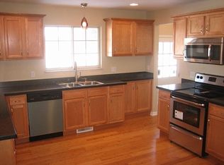 2925 Seaman St, Oregon, OH 43616