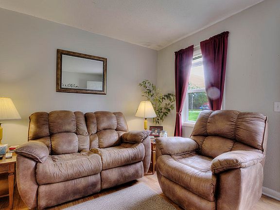 5th image of 3811 Fairmont Blvd